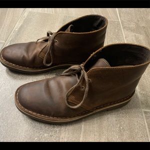 Clark’s chukka boots, men’s size 7.5